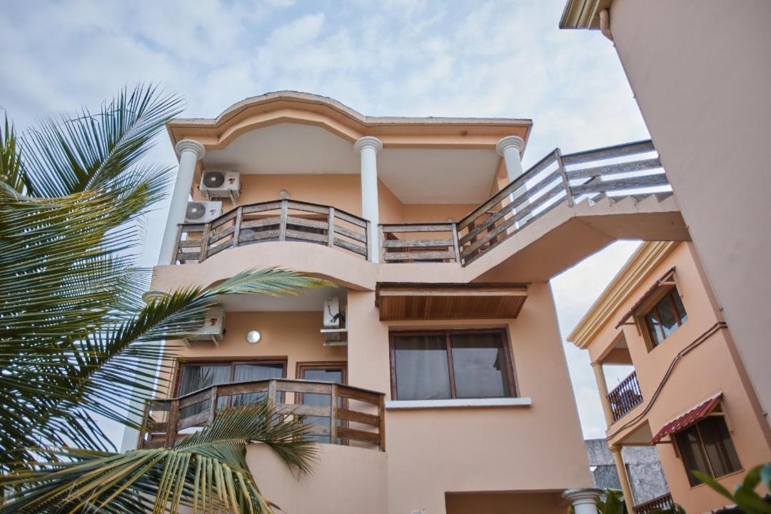 פוינט נואר Appartement Charmant Et Lumineux מראה חיצוני תמונה
